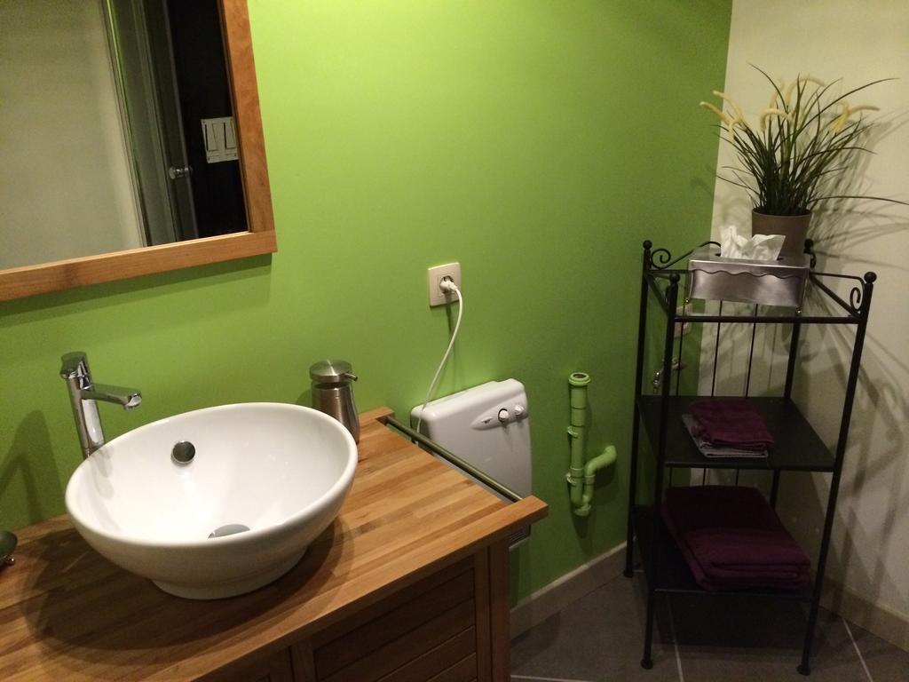 Villa "A La Petite Eolienne" Froid-Chapelle Zimmer foto